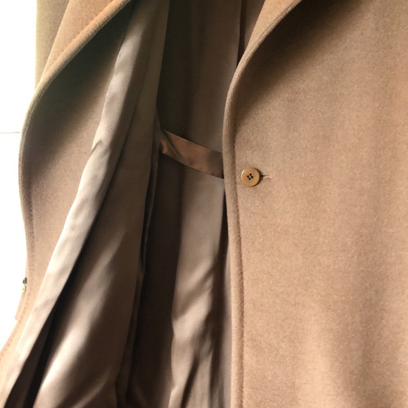 Vintage Louis Feraud coat - Picture 6 of 9
